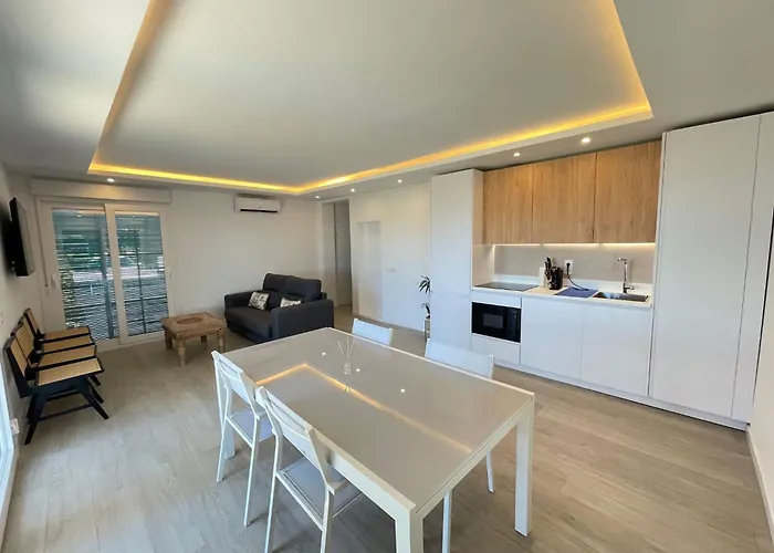 Apartamentos Luxury Mazagon